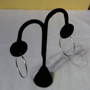 Silver tone hoop earrings pierced NWT textured 3.5cm (sku 196)